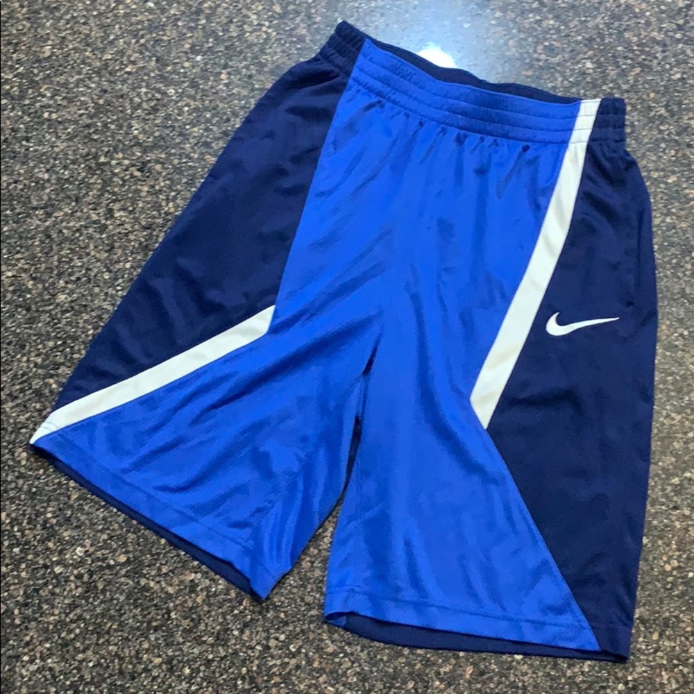 Boys XL Nike Dri-Fit Basketball Shorts